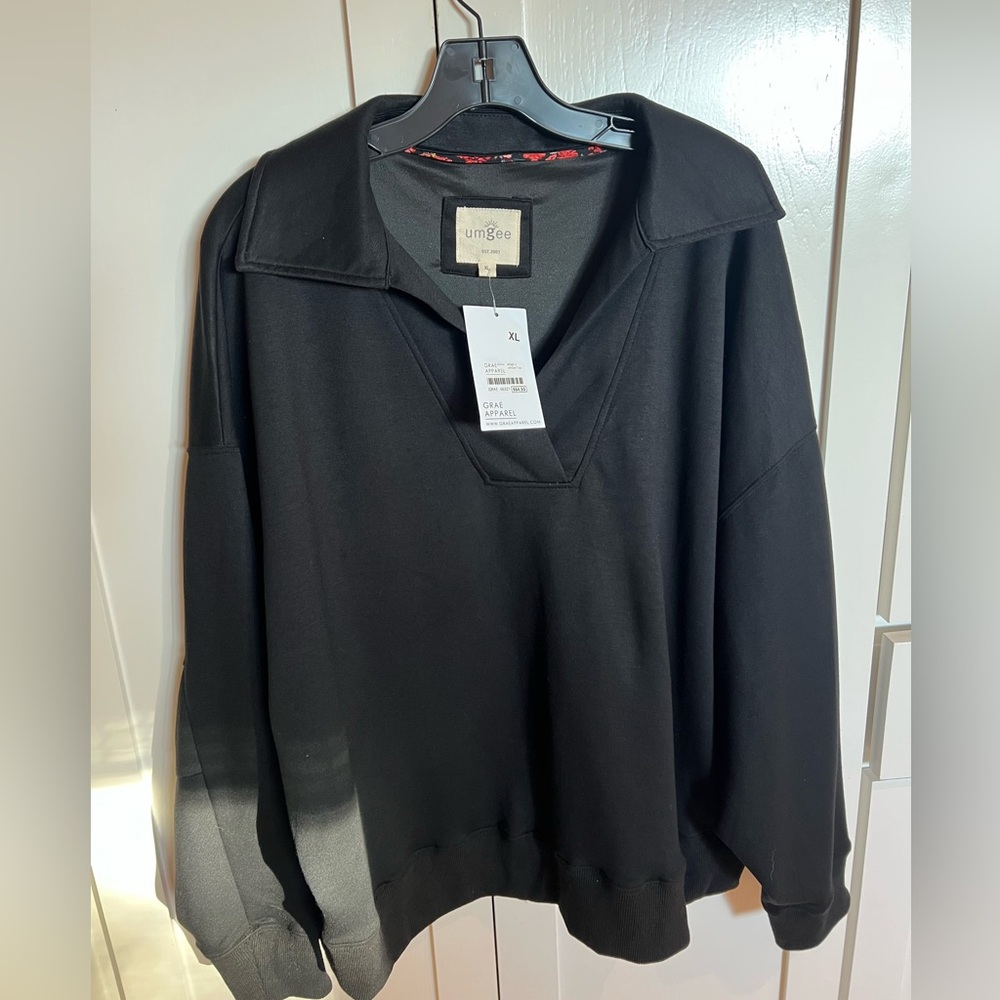 Umgee XL Grae Apparel top -black- NWT